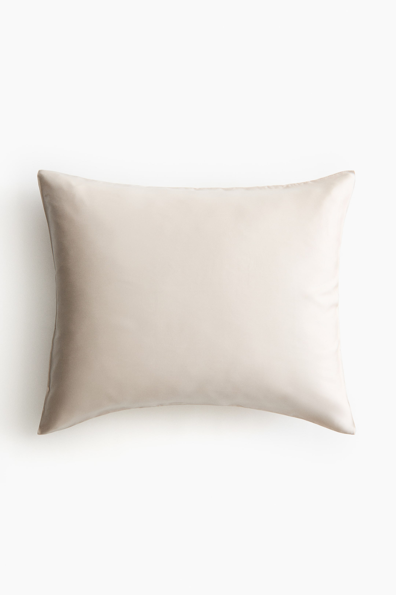 Discount Beauty Supply Satin Pillowcase context product image